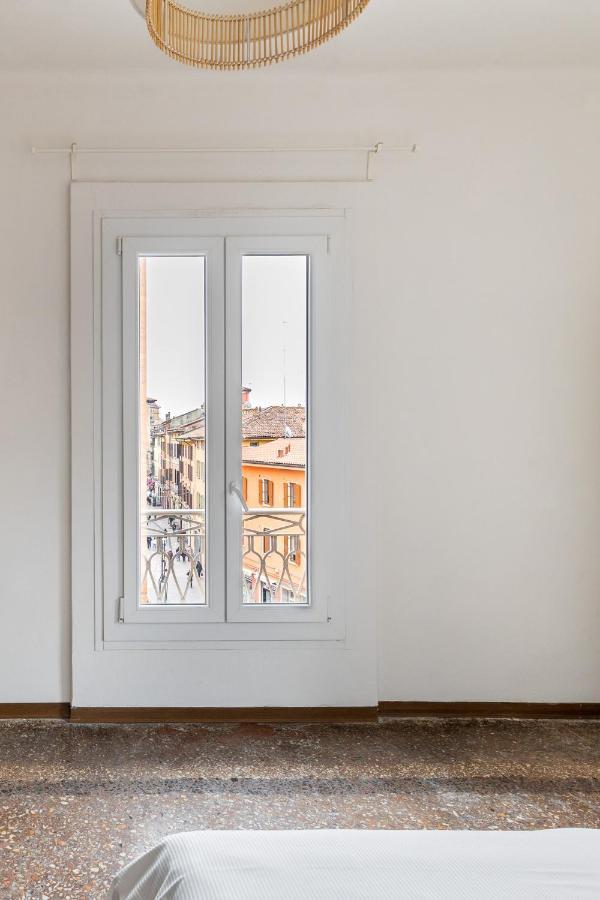 Alessandrini Apartment Alla Finestrella By Wonderful Italy Bologna Exterior foto
